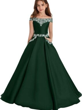 Girls' Emerald Off-Shoulder Formal Gown with Floral Embellishments